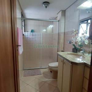 Apartamento com 170m², 4 dormitórios, 2 vagas, no bairro Lourdes em Caxias do Sul para Comprar