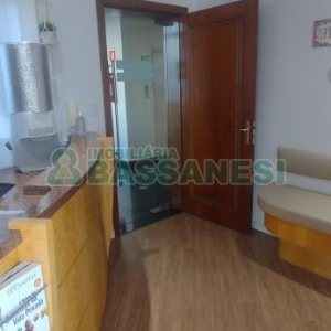 Sala com 39m², 1 vaga, no bairro Centro em Caxias do Sul para Comprar