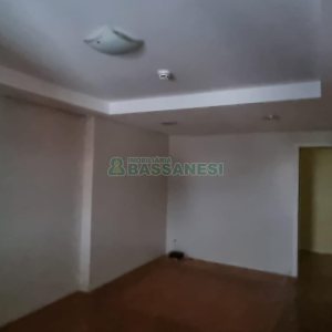 Sala com 40m², no bairro Centro em Caxias do Sul para Comprar