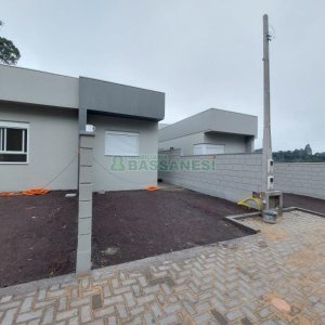 Sobrado com 67m², 2 dormitórios, 1 vaga, no bairro Bela Vista em Caxias do Sul para Comprar