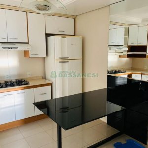 Apartamento com 90m², 2 dormitórios, 1 vaga, no bairro Rio Branco em Caxias do Sul para Comprar