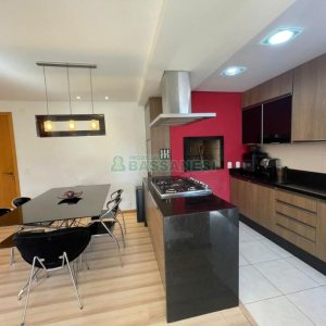 Apartamento com 93m², 3 dormitórios, 2 vagas, no bairro Nossa Senhora da Saúde em Caxias do Sul para Comprar