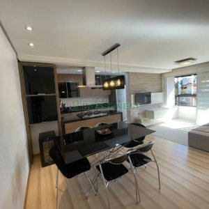 Apartamento com 93m², 3 dormitórios, 2 vagas, no bairro Nossa Senhora da Saúde em Caxias do Sul para Comprar