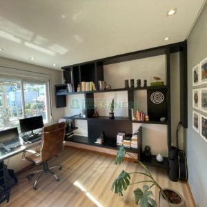 Apartamento com 93m², 3 dormitórios, 2 vagas, no bairro Nossa Senhora da Saúde em Caxias do Sul para Comprar