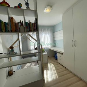 Apartamento com 93m², 3 dormitórios, 2 vagas, no bairro Nossa Senhora da Saúde em Caxias do Sul para Comprar