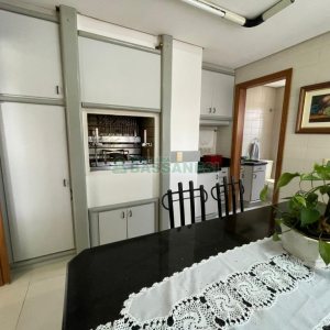 Apartamento com 272m², 3 dormitórios, 2 vagas, no bairro Centro em Caxias do Sul para Alugar ou Comprar