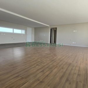 Apartamento com 191m², 3 dormitórios, 3 vagas, no bairro Panazzolo em Caxias do Sul para Comprar