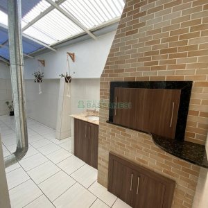 Sobrado com 127m², 3 dormitórios, 1 vaga, no bairro Santa Catarina em Caxias do Sul para Comprar