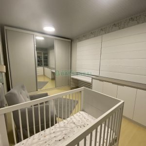 Sobrado com 127m², 3 dormitórios, 1 vaga, no bairro Santa Catarina em Caxias do Sul para Comprar