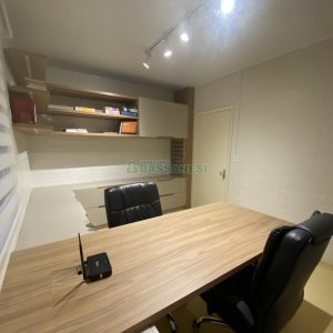 Sobrado com 127m², 3 dormitórios, 1 vaga, no bairro Santa Catarina em Caxias do Sul para Comprar