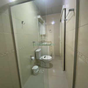 Sobrado com 127m², 3 dormitórios, 1 vaga, no bairro Santa Catarina em Caxias do Sul para Comprar