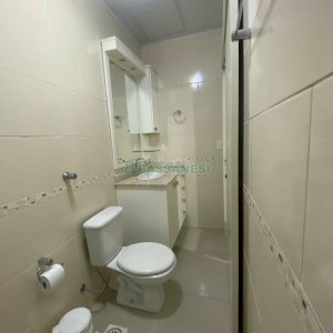 Sobrado com 127m², 3 dormitórios, 1 vaga, no bairro Santa Catarina em Caxias do Sul para Comprar