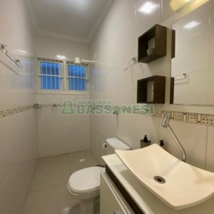 Sobrado com 127m², 3 dormitórios, 1 vaga, no bairro Santa Catarina em Caxias do Sul para Comprar