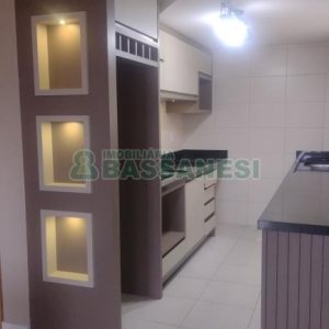 Apartamento com 47m², 2 dormitórios, 1 vaga, no bairro Desvio Rizzo em Caxias do Sul para Comprar