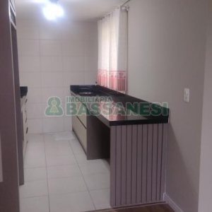 Apartamento com 47m², 2 dormitórios, 1 vaga, no bairro Desvio Rizzo em Caxias do Sul para Comprar
