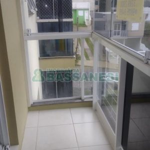 Apartamento com 47m², 2 dormitórios, 1 vaga, no bairro Desvio Rizzo em Caxias do Sul para Comprar