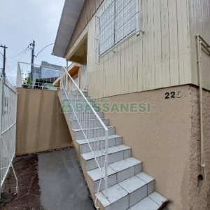 Casa Comercial com 100m², 3 dormitórios, no bairro Rio Branco em Caxias do Sul para Alugar