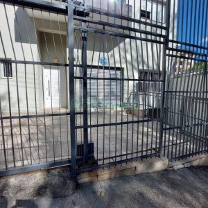 Loja com 157m², no bairro Pio X em Caxias do Sul para Alugar