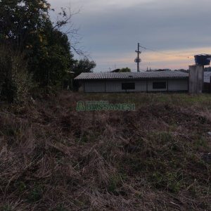 Terreno com 360m², no bairro Serrano em Caxias do Sul para Comprar