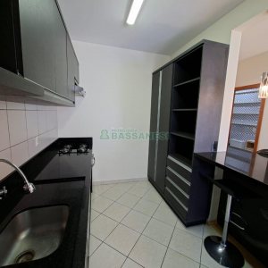Apto Mobiliado com 48m², 1 dormitório, 1 vaga, no bairro Centro em Caxias do Sul para Alugar