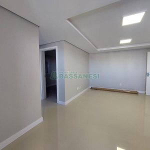 Apartamento com 53m², 2 dormitórios, 1 vaga, no bairro Vila Verde em Caxias do Sul para Comprar
