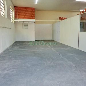 Loja com 55m², no bairro Cristo Redentor em Caxias do Sul para Alugar