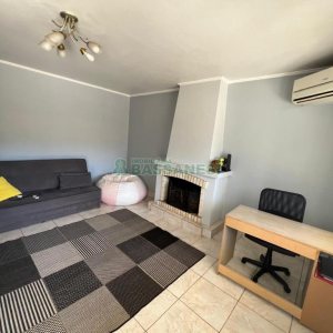 Casa com 120m², 3 dormitórios, 3 vagas, no bairro Floresta em Caxias do Sul para Comprar