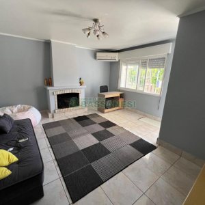 Casa com 120m², 3 dormitórios, 3 vagas, no bairro Floresta em Caxias do Sul para Comprar