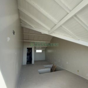 Sobrado com 140m², 3 dormitórios, 1 vaga, no bairro Vila Verde em Caxias do Sul para Comprar