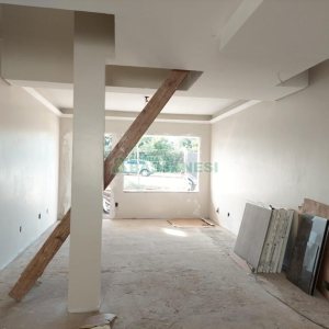 Sobrado com 140m², 3 dormitórios, 1 vaga, no bairro Vila Verde em Caxias do Sul para Comprar