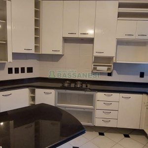 Apartamento com 97m², 3 dormitórios, 1 vaga, no bairro Universitário em Caxias do Sul para Alugar
