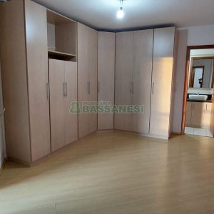 Apartamento com 97m², 3 dormitórios, 1 vaga, no bairro Universitário em Caxias do Sul para Alugar