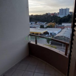 Apartamento com 97m², 3 dormitórios, 1 vaga, no bairro Universitário em Caxias do Sul para Alugar