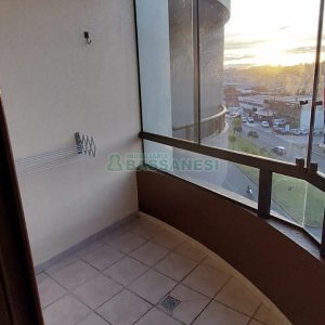 Apartamento com 97m², 3 dormitórios, 1 vaga, no bairro Universitário em Caxias do Sul para Alugar