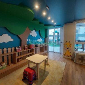 Apto Mobiliado com 55m², 2 dormitórios, 1 vaga, no bairro De Lazzer em Caxias do Sul para Alugar