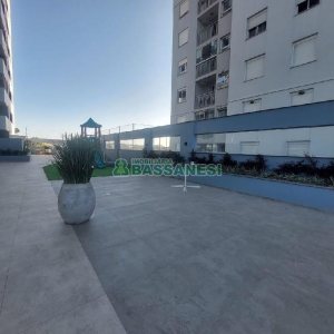 Apto Mobiliado com 55m², 2 dormitórios, 1 vaga, no bairro De Lazzer em Caxias do Sul para Alugar