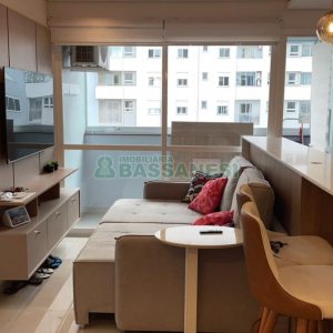 Apto Mobiliado com 55m², 2 dormitórios, 1 vaga, no bairro De Lazzer em Caxias do Sul para Alugar