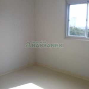 Apartamento com 43m², 2 dormitórios, 1 vaga, no bairro Rosario em Caxias do Sul para Comprar