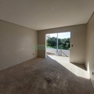 Sobrado com 128m², 3 dormitórios, 1 vaga, no bairro Vila Verde em Caxias do Sul para Comprar