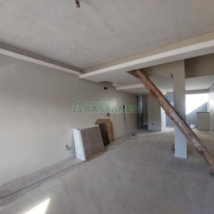 Sobrado com 128m², 3 dormitórios, 1 vaga, no bairro Vila Verde em Caxias do Sul para Comprar