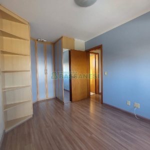 Apto Mobiliado com 80m², 2 dormitórios, 1 vaga, no bairro Lourdes em Caxias do Sul para Comprar