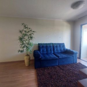 Apto Mobiliado com 80m², 2 dormitórios, 1 vaga, no bairro Lourdes em Caxias do Sul para Comprar
