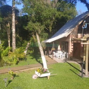 Chácara com 300m², 3 dormitórios, no bairro Apanhador em Caxias do Sul para Comprar