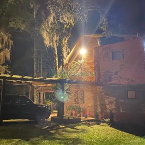 Chácara com 300m², 3 dormitórios, no bairro Apanhador em Caxias do Sul para Comprar