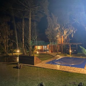 Chácara com 300m², 3 dormitórios, no bairro Apanhador em Caxias do Sul para Comprar