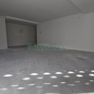 Sala com 53m², 1 vaga, no bairro Exposição em Caxias do Sul para Comprar