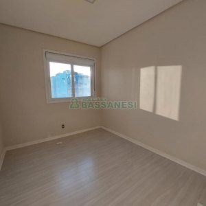 Apartamento com 70m², 2 dormitórios, 2 vagas, no bairro Vila Verde em Caxias do Sul para Alugar