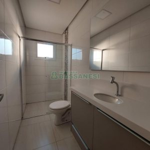 Apartamento com 70m², 2 dormitórios, 2 vagas, no bairro Vila Verde em Caxias do Sul para Alugar