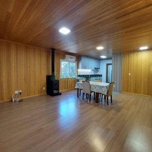 Chácara com 230m², 3 dormitórios, 3 vagas, no bairro São Virgílio em Caxias do Sul para Comprar