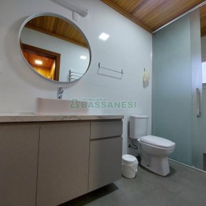 Chácara com 230m², 3 dormitórios, 3 vagas, no bairro São Virgílio em Caxias do Sul para Comprar